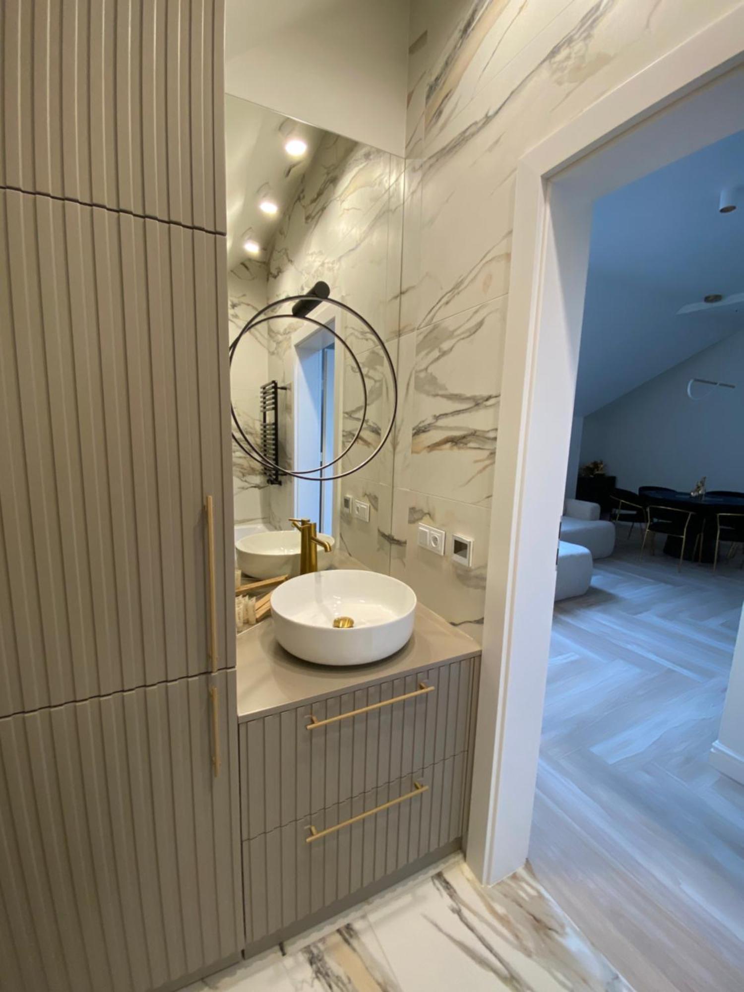 Srebrna Luxury - Fabrykancka - Wnetrza Premium Łódź